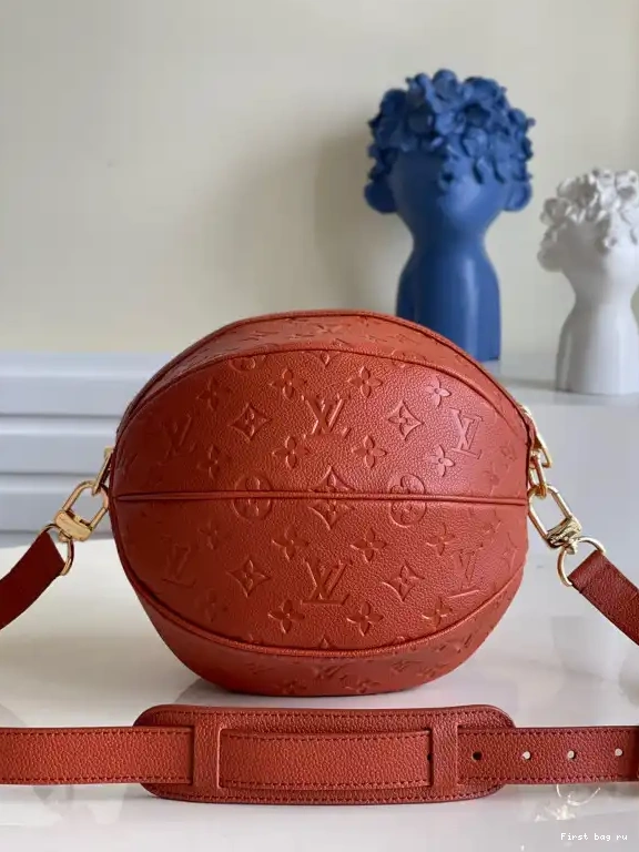 Frstbag ru BALL BASKET LOUIS VUITTON LVXNBA IN 0407
